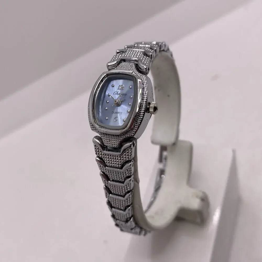 Silver Womens Blue Dial Silver Fashion Watch Works New Battery
